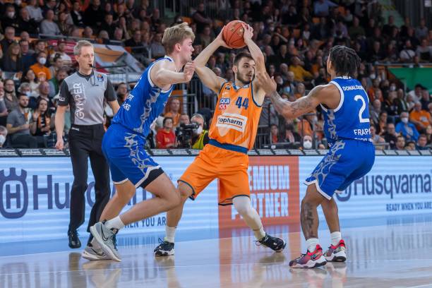 一名球员 一名球员